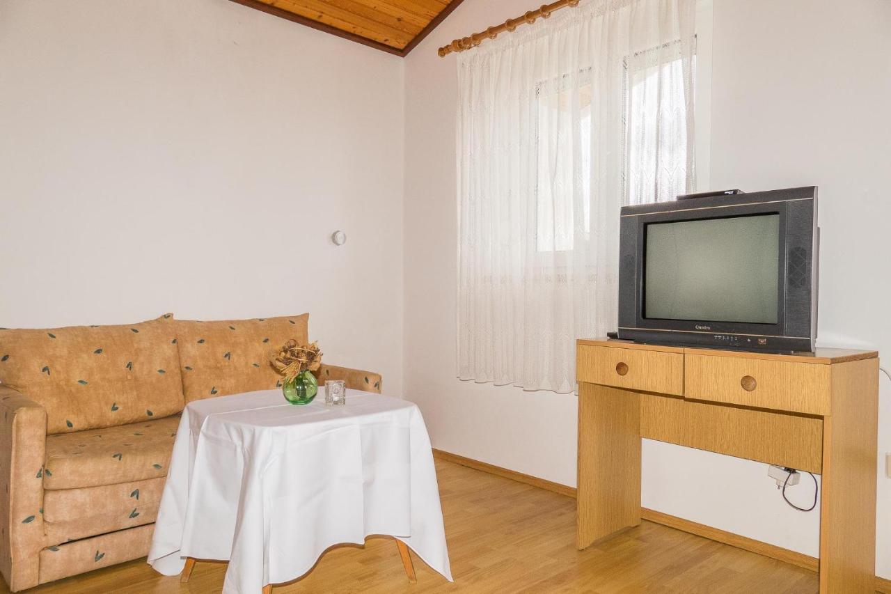 Apartments Pahljina Palit エクステリア 写真